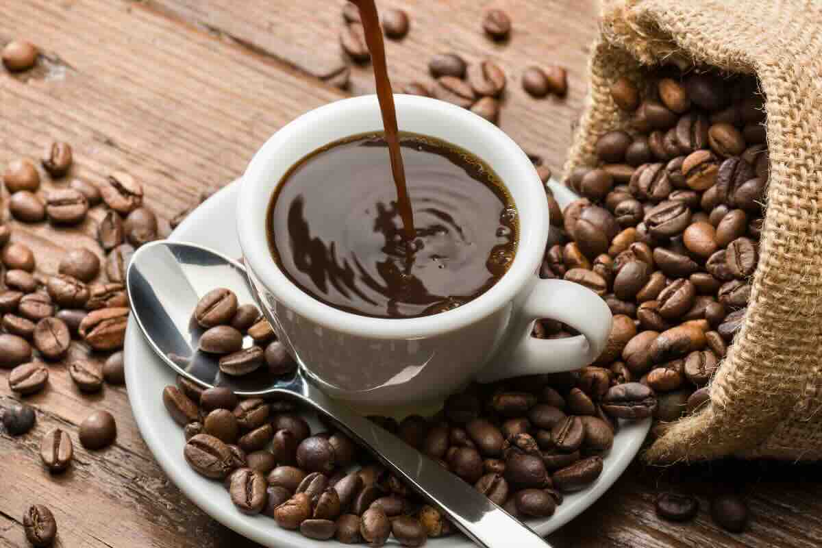 Bere caffè amaro benefici